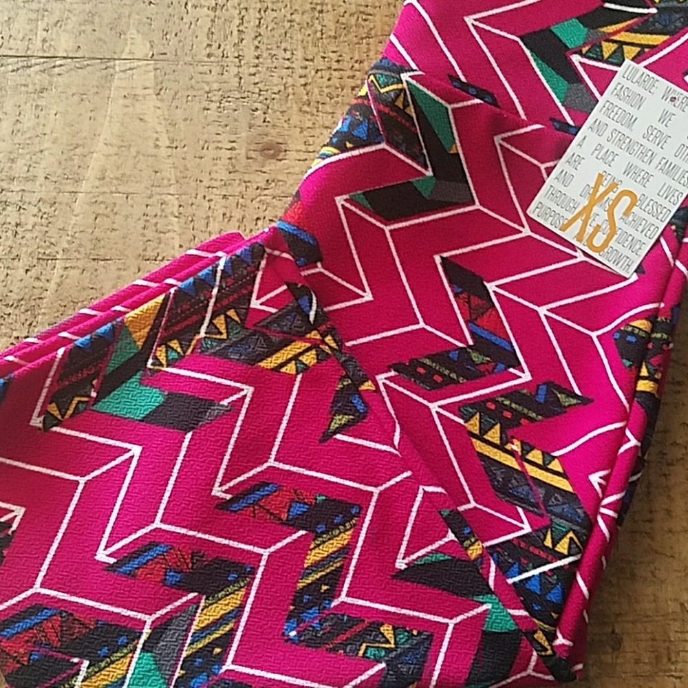 XS Lularoe Cassie